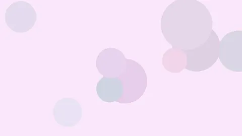 毕滢秀香肩长腿照，否认张丹峰青睐传闻